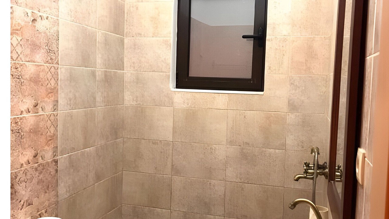 Photo of Bathroom in Gennadi
