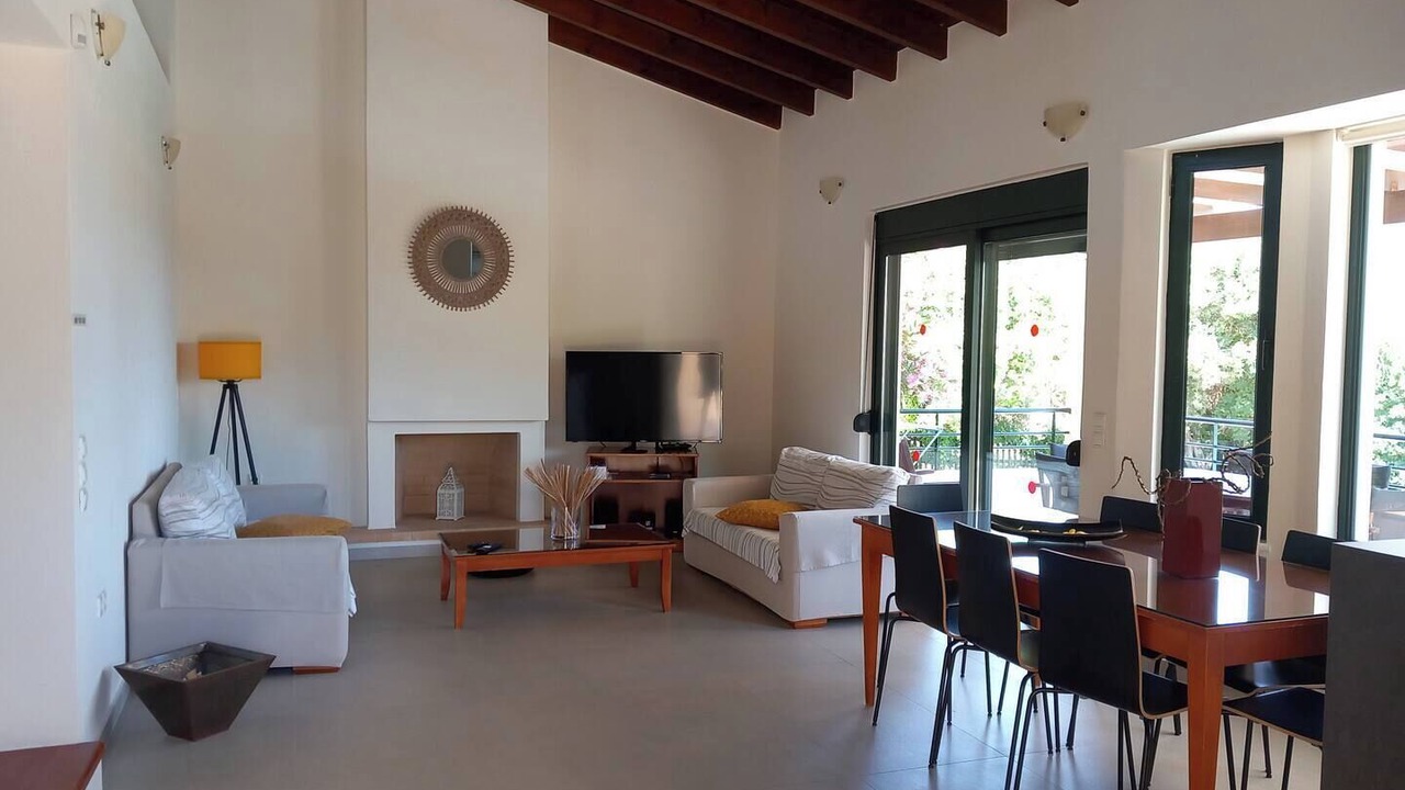 Photo of Livingroom in Pyrgos Psilonerou