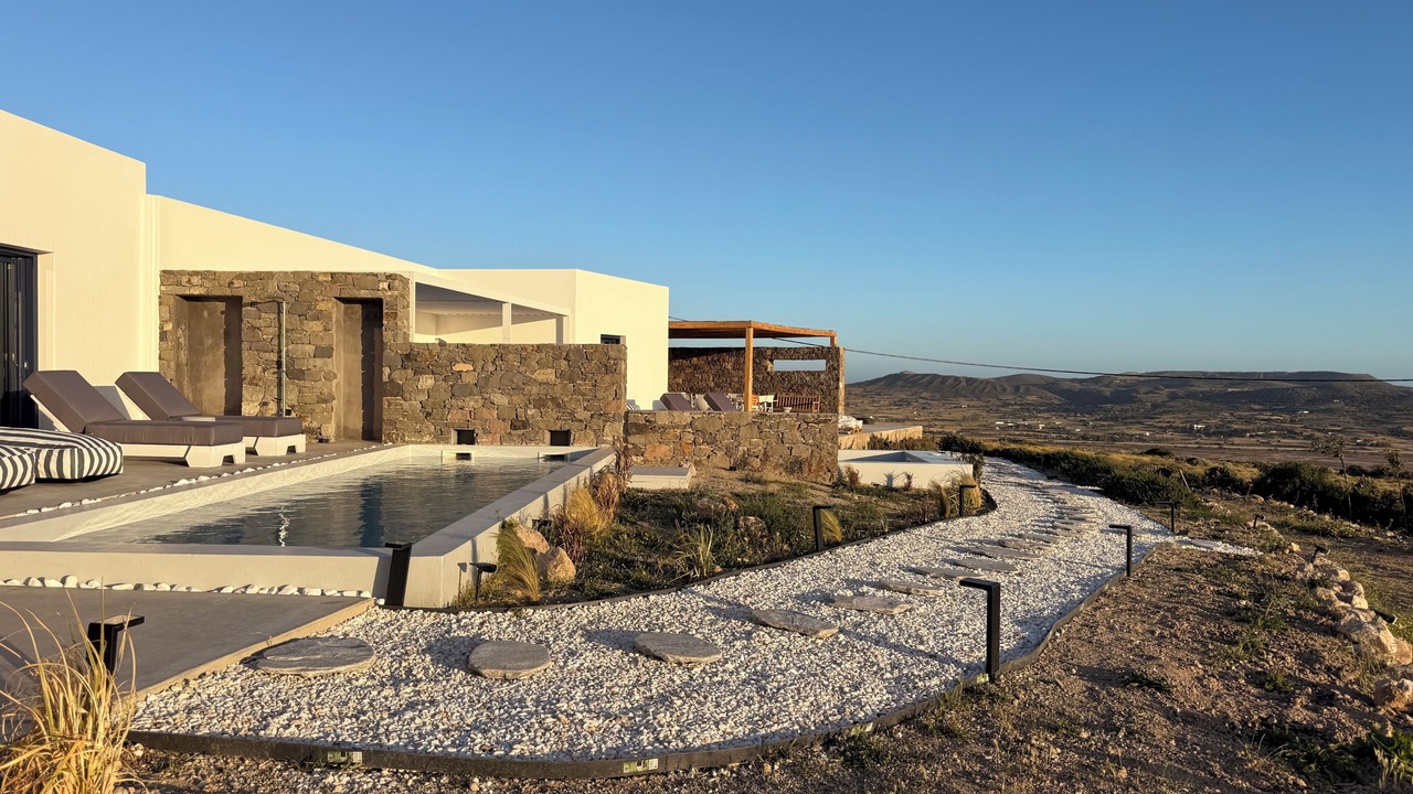 Photo of Outdoor in Milos