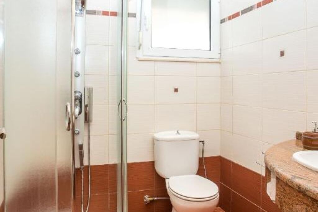 Photo of Bathroom in Rhodes Town