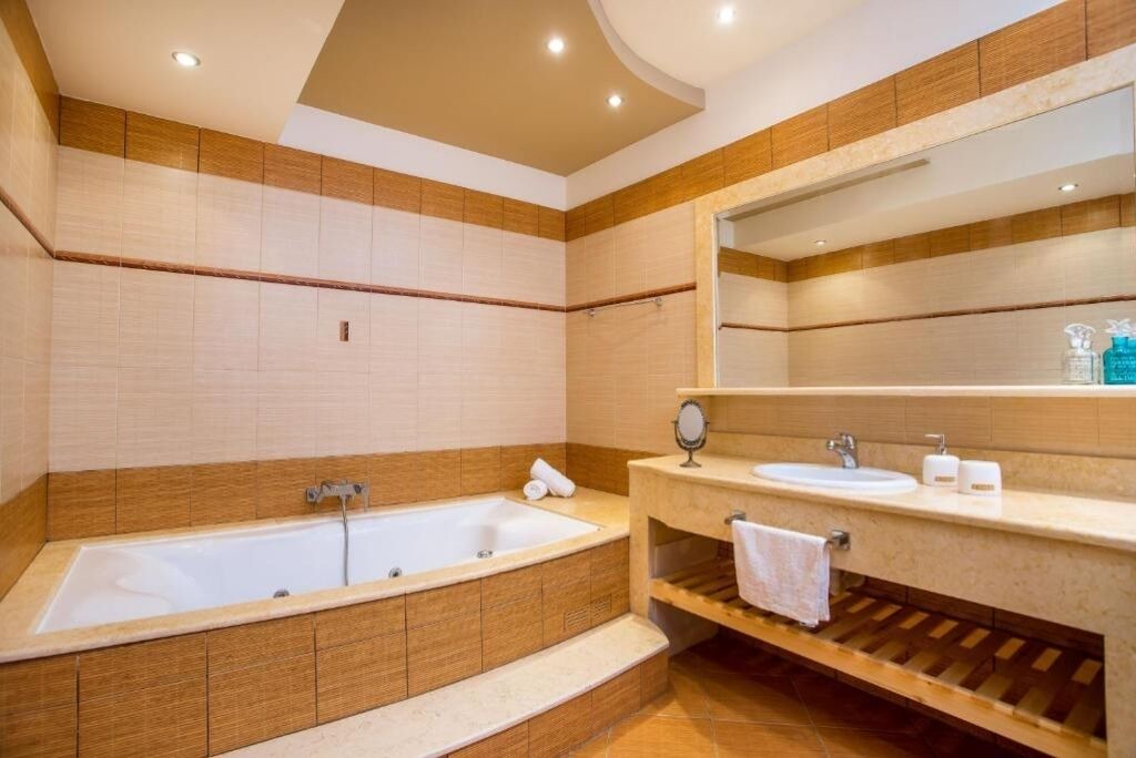 Photo of Bathroom in Rhodes Town