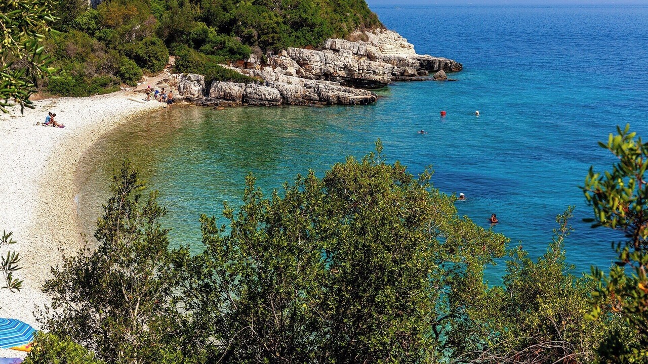 Photo of Others in Gaios