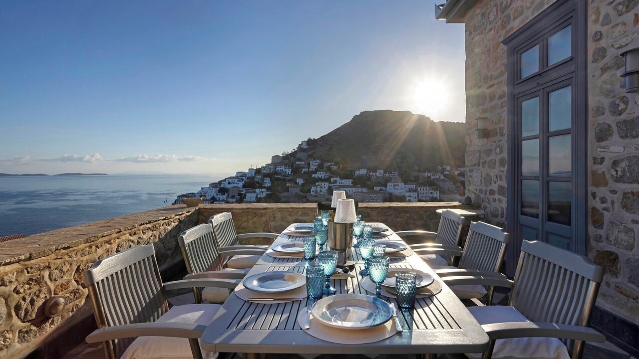 Photo of Others in Hydra