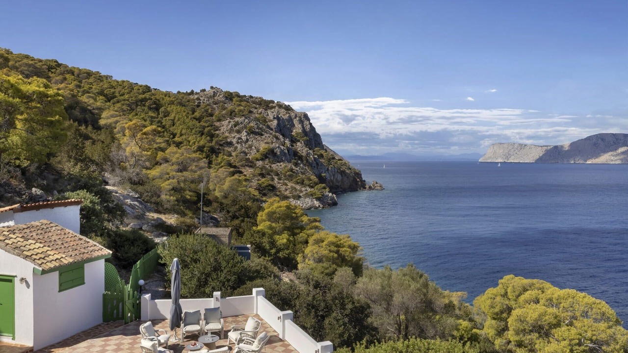 Photo of Others in Hydra