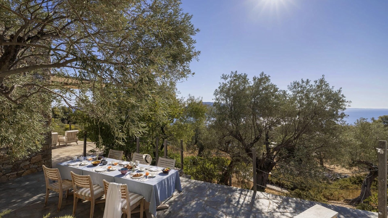 Photo of Outdoor in Votsi