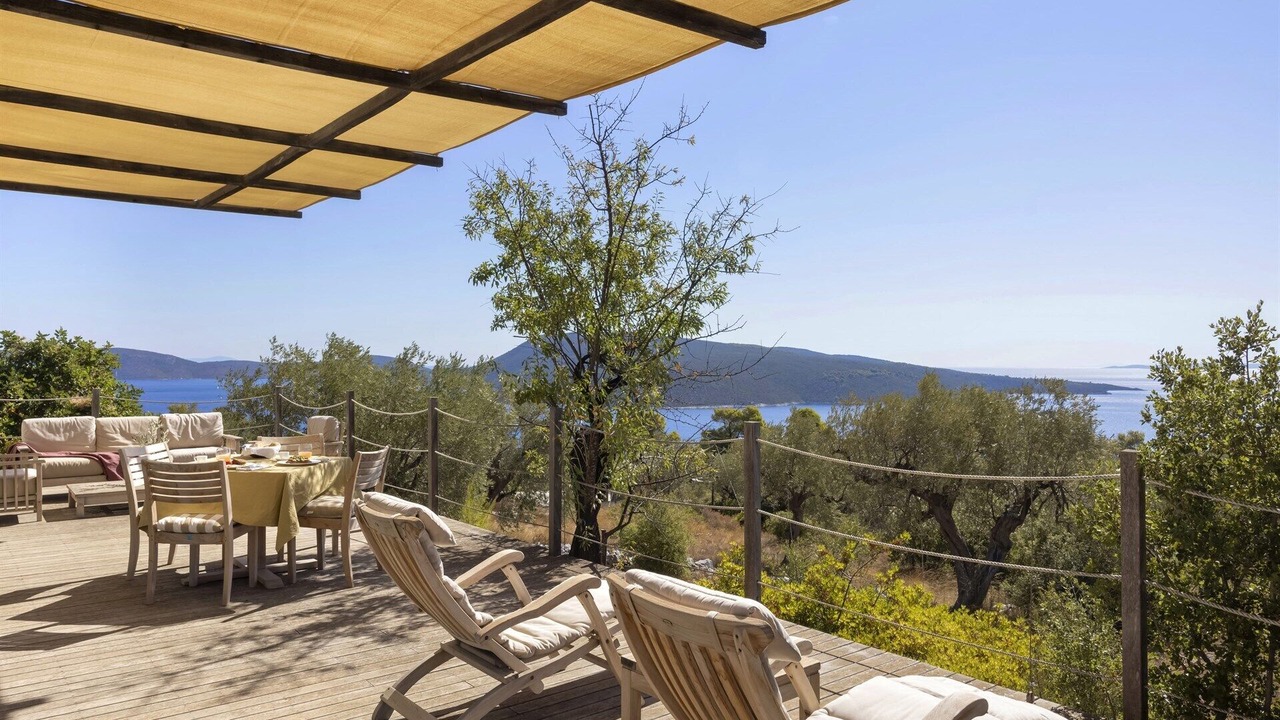 Photo of Outdoor in Votsi