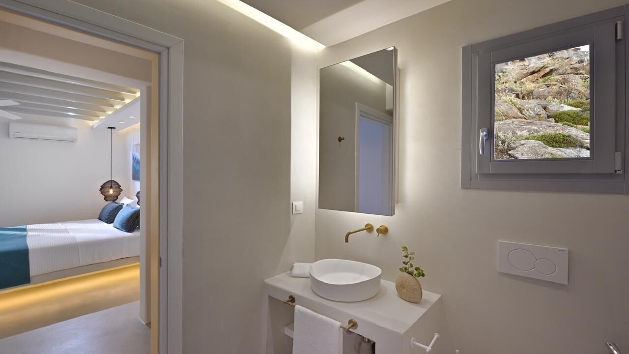 Photo of Bathroom in Kanalia