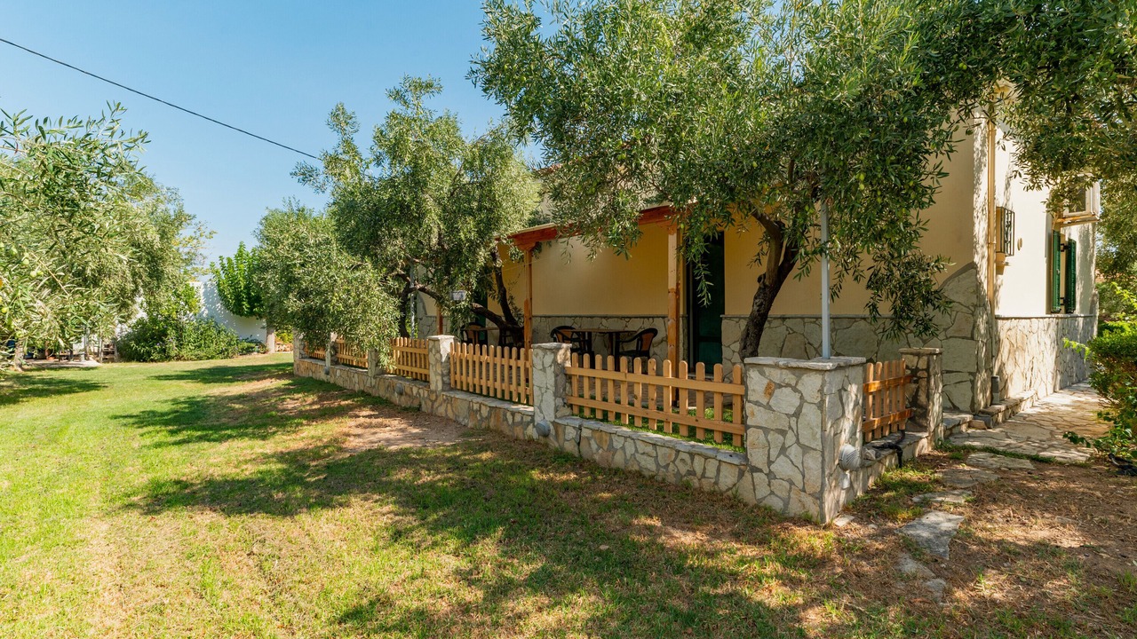 Photo of Outdoor in Paralio Astros