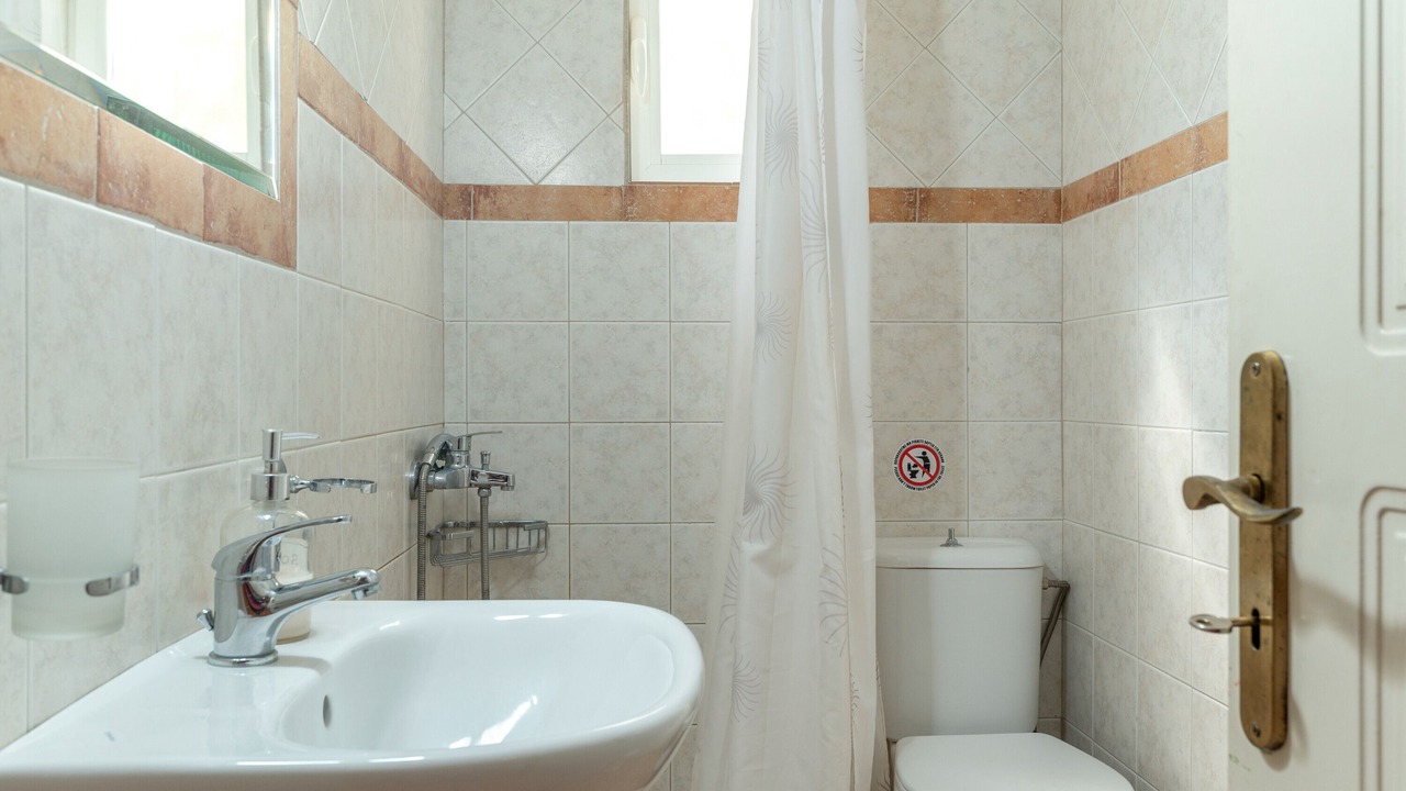 Photo of Bathroom in Paralio Astros