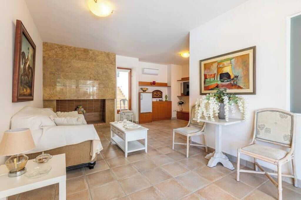 Photo of Livingroom in Rodhia
