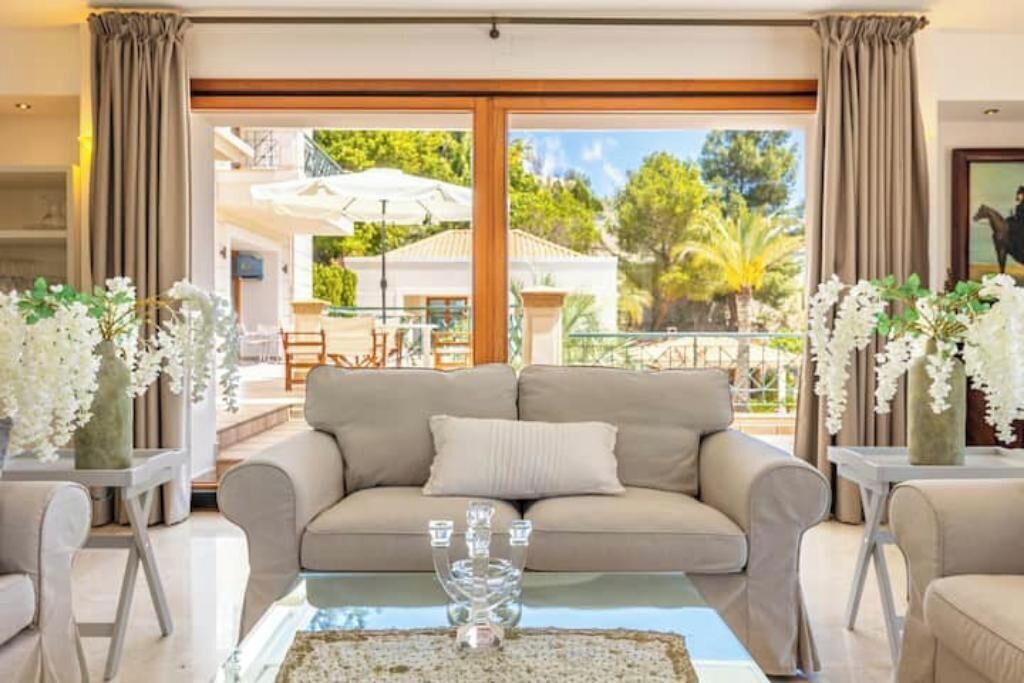 Photo of Livingroom in Rodhia