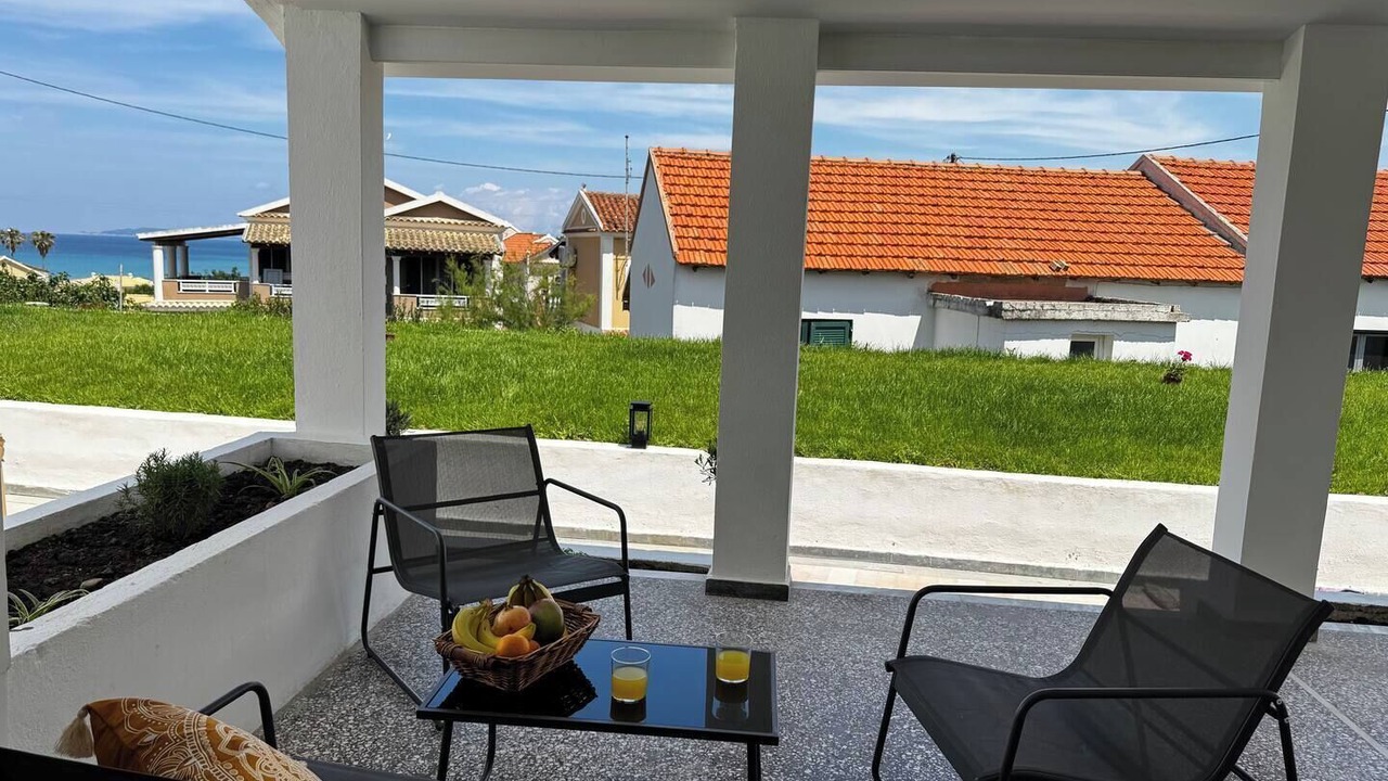 Photo of Patio Balcony in Agios Stefanos Avliotes