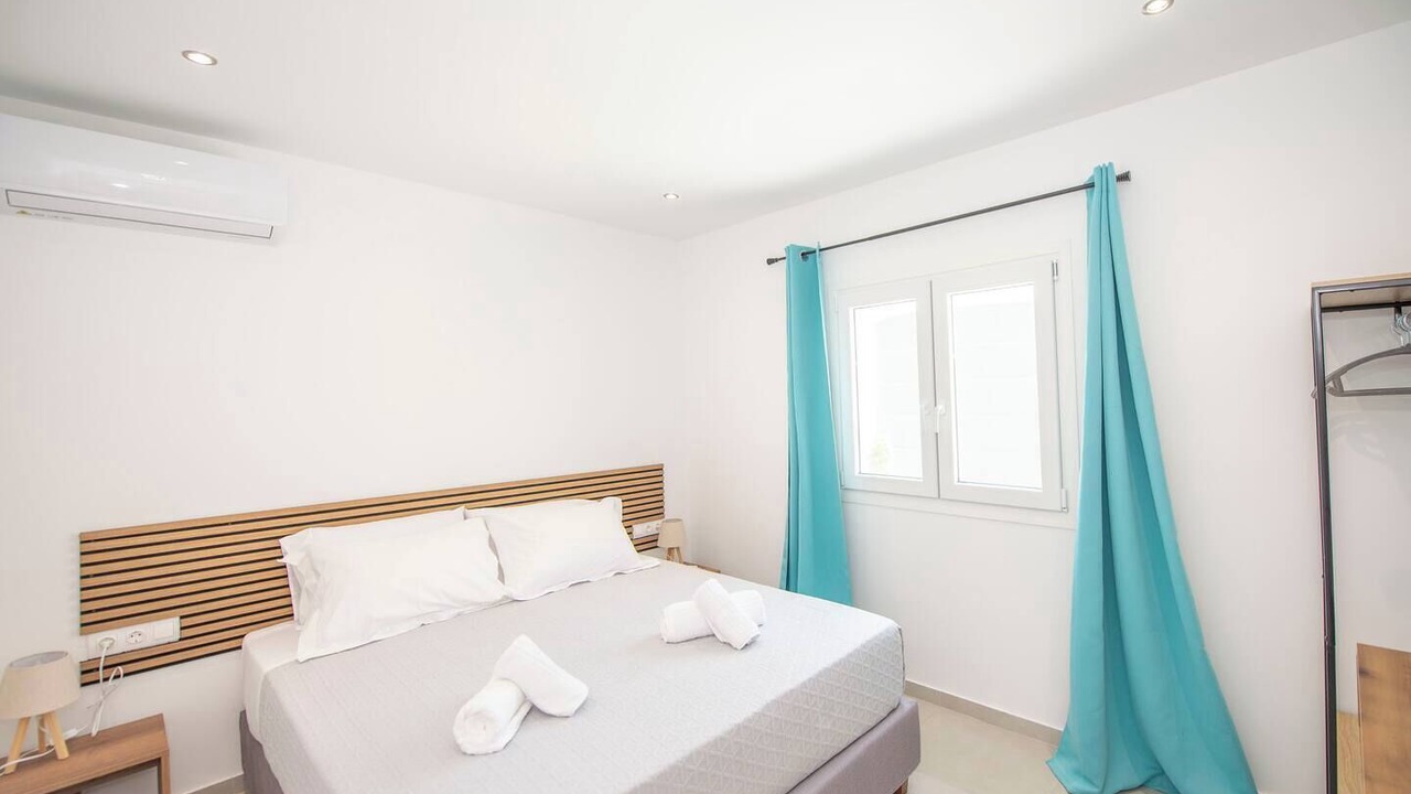 Photo of Bedroom in Agios Stefanos Avliotes