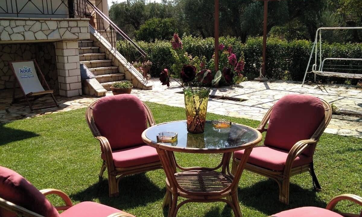Photo of Outdoor in Longos