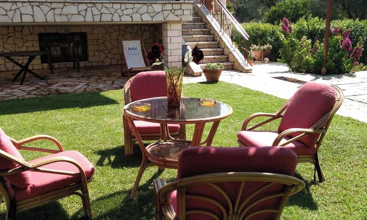 Photo of Outdoor in Longos