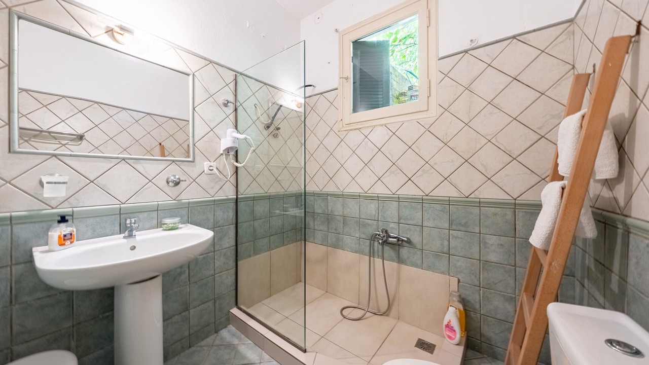 Photo of Bathroom in Gazatika