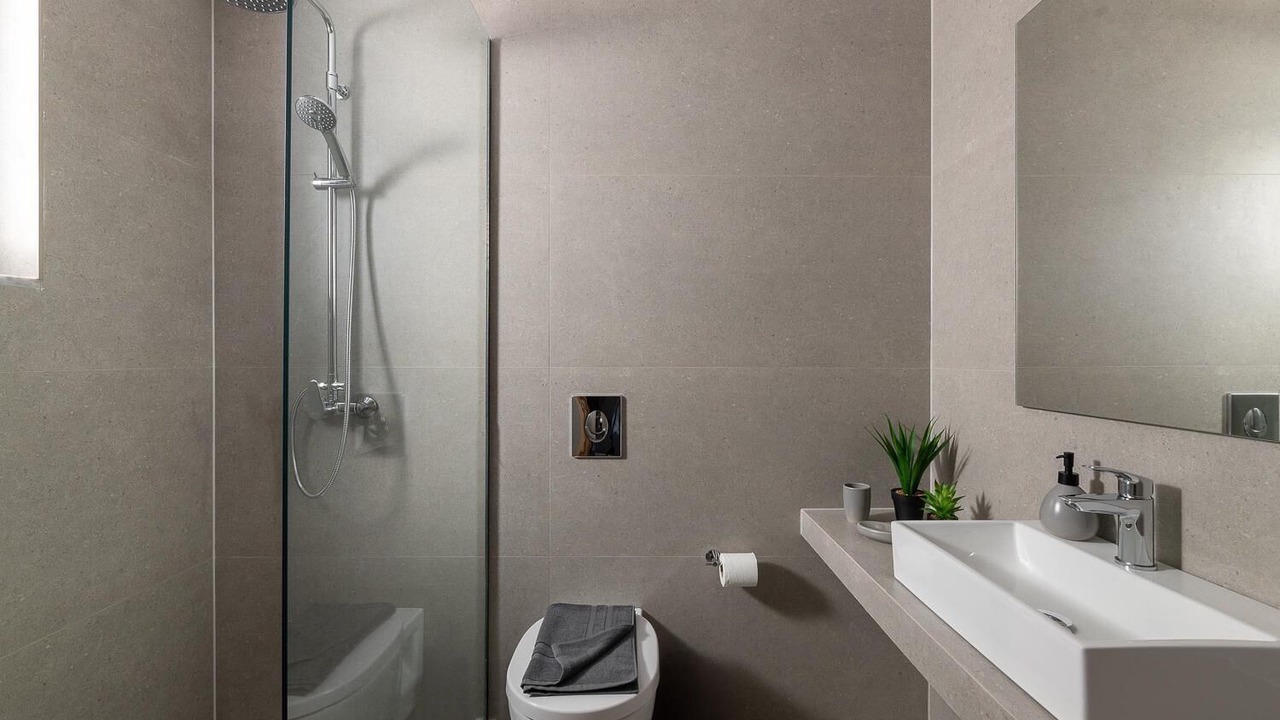 Photo of Bathroom in Petaloudes