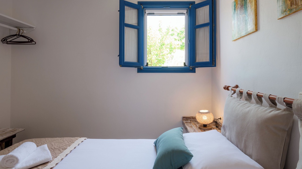 Photo of Bedroom in Ampelas