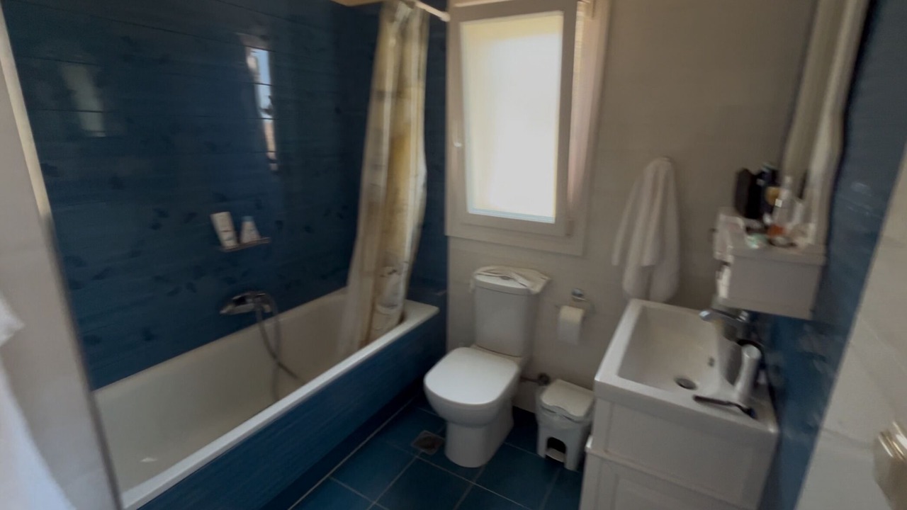 Photo of Bathroom in Ios