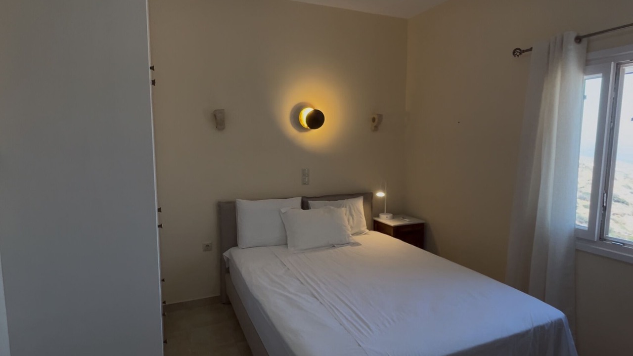 Photo of Bedroom in Ios