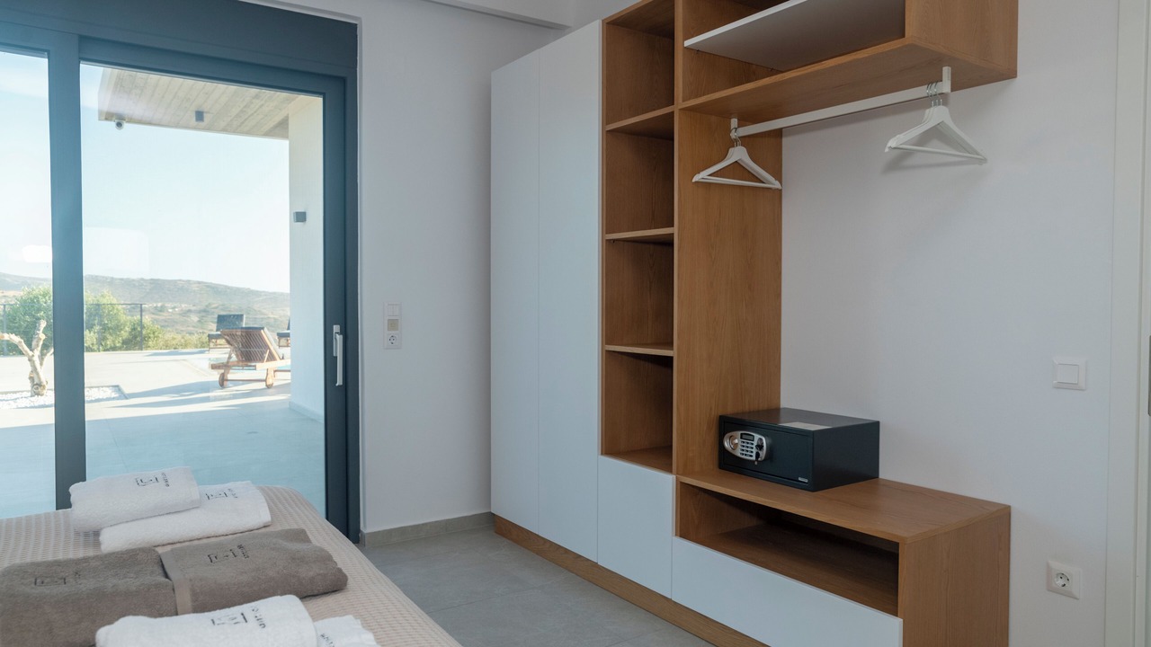 Photo of Bedroom in Kalamaki