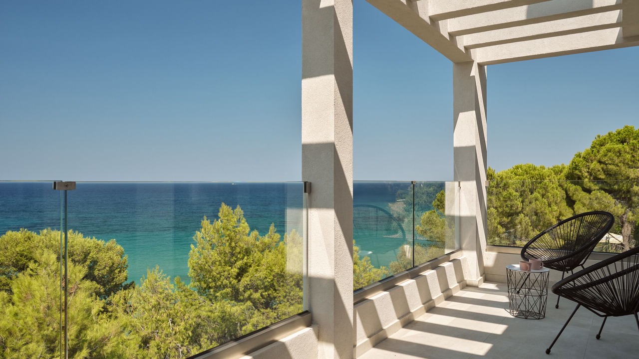 Photo of Patio Balcony in Alikanas