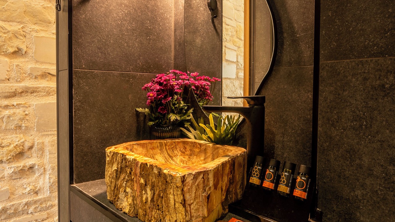 Photo of Bathroom in Armenoi