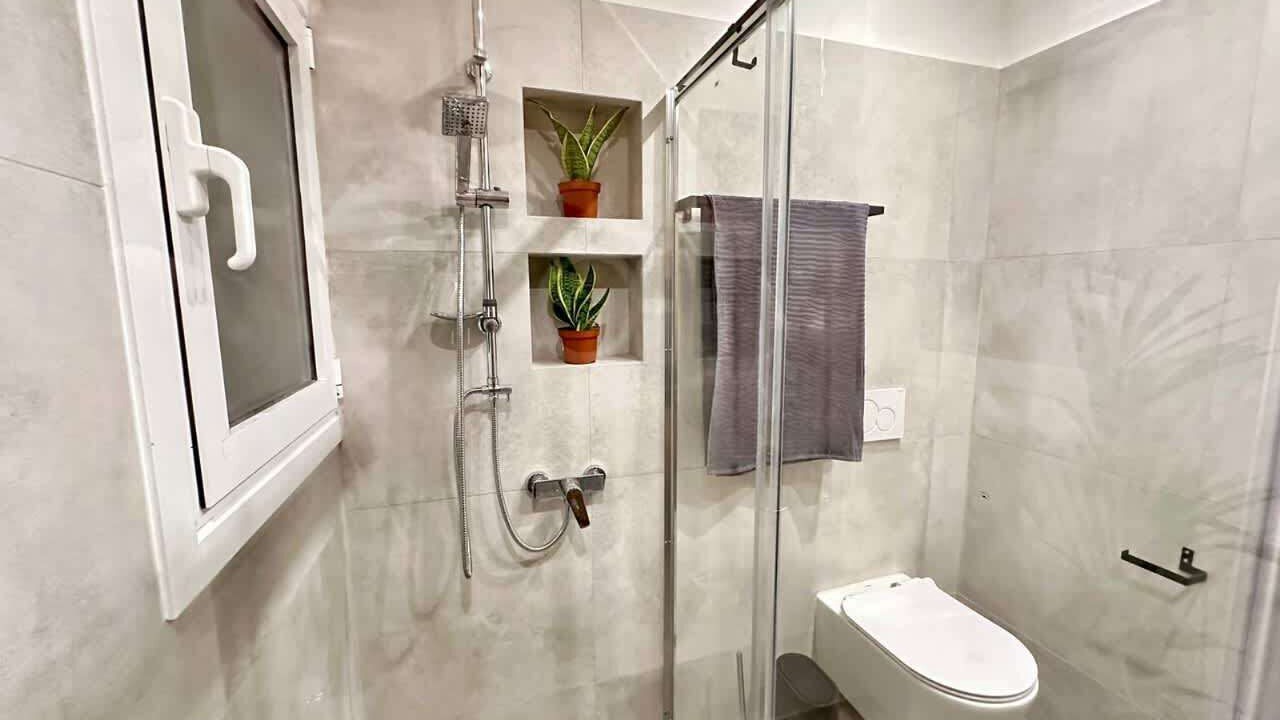 Photo of Bathroom in Kerameikos