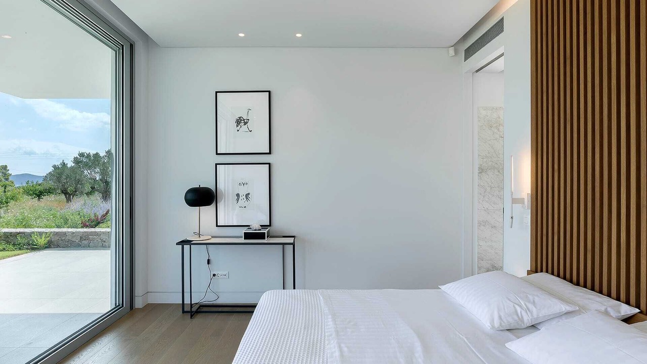 Photo of Bedroom in Petrothalassa