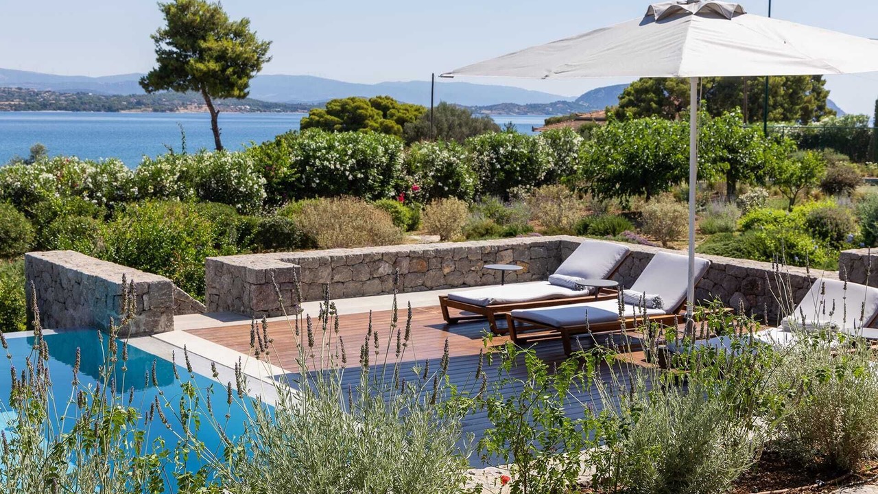 Photo of Outdoor in Petrothalassa