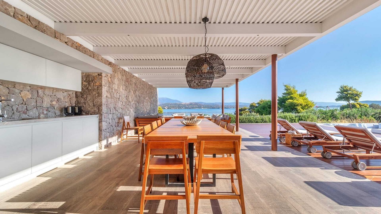 Photo of Outdoor in Petrothalassa