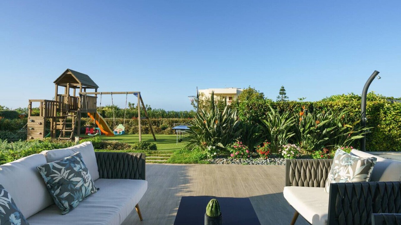 Photo of Outdoor in Adelianos Kampos