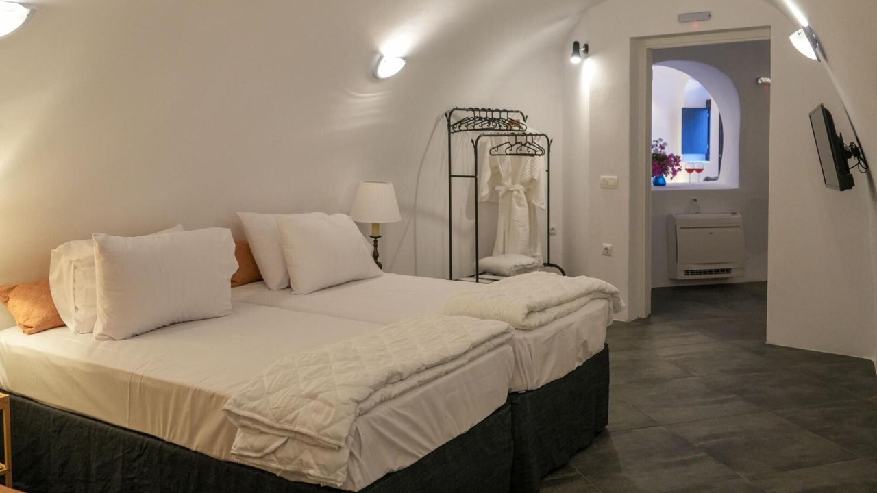 Photo of Bedroom in Emporio