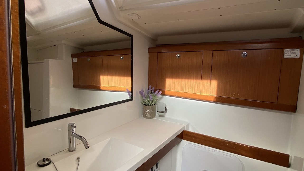 Photo of Bathroom in Elefsina