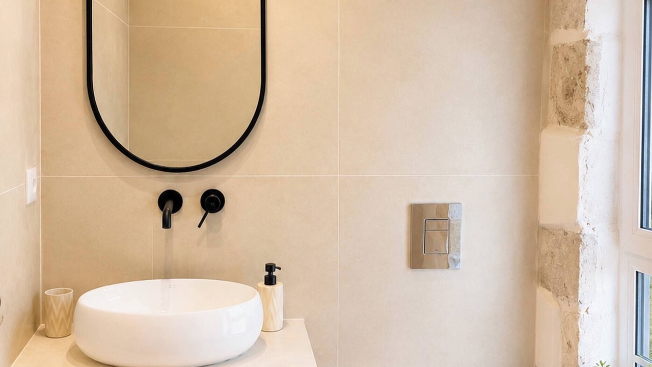 Photo of Bathroom in Champatha