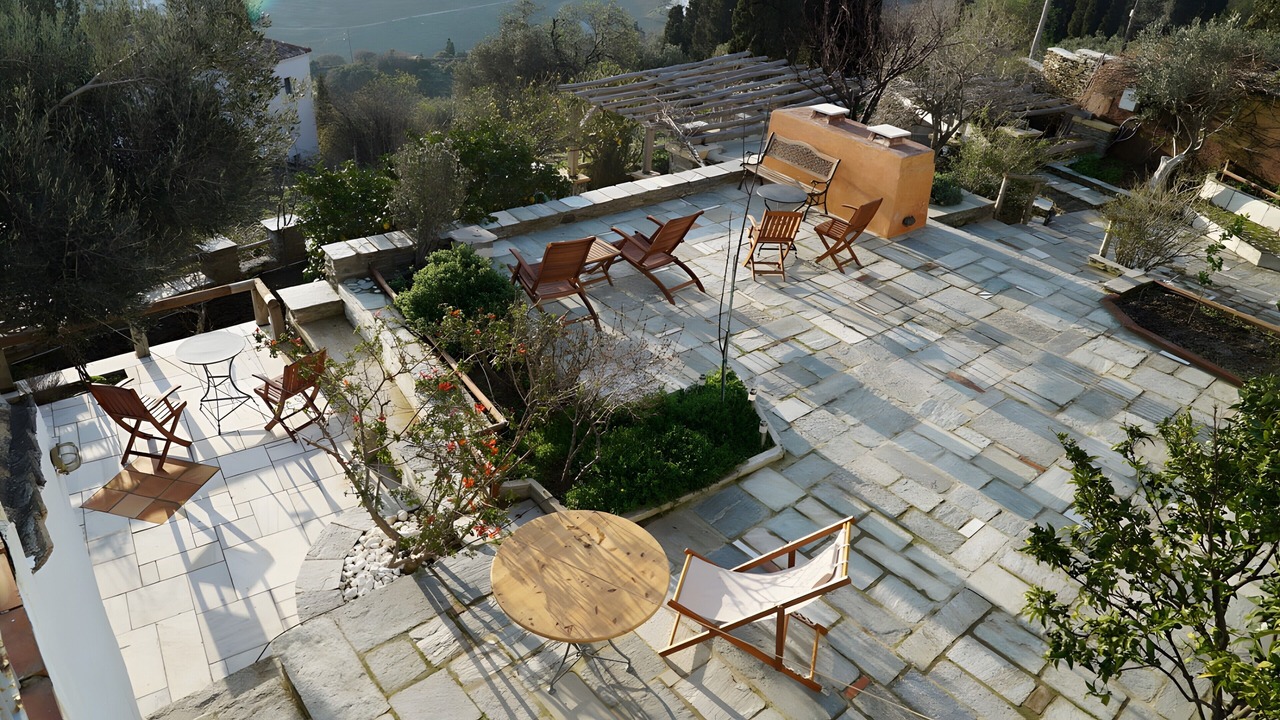 Photo of Outdoor in Andros Town