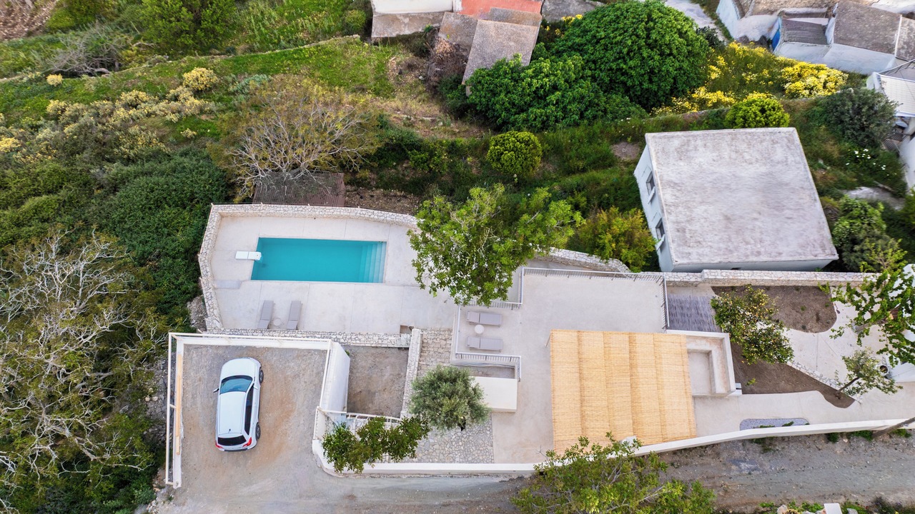 Photo of Outdoor in Monopari
