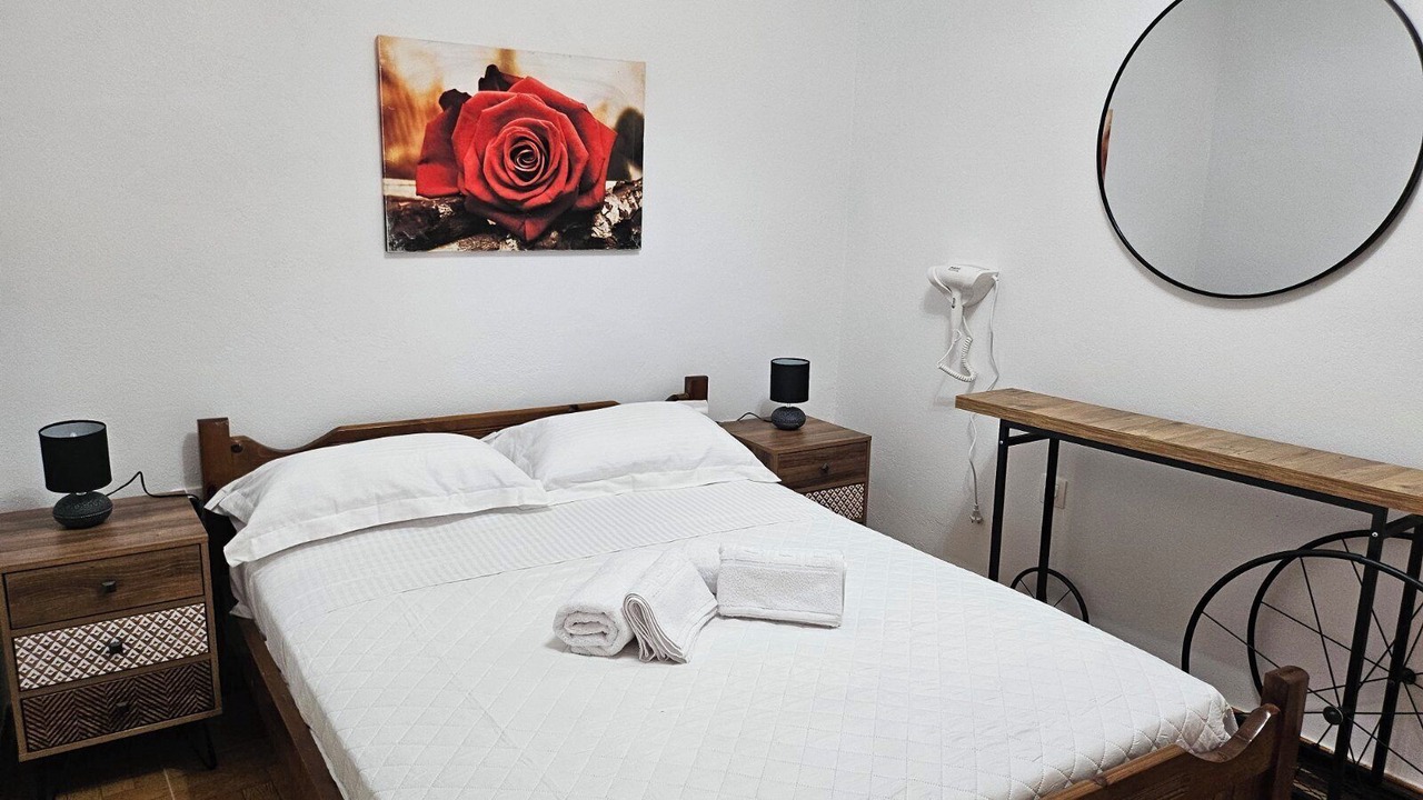 Photo of Bedroom in Lionas