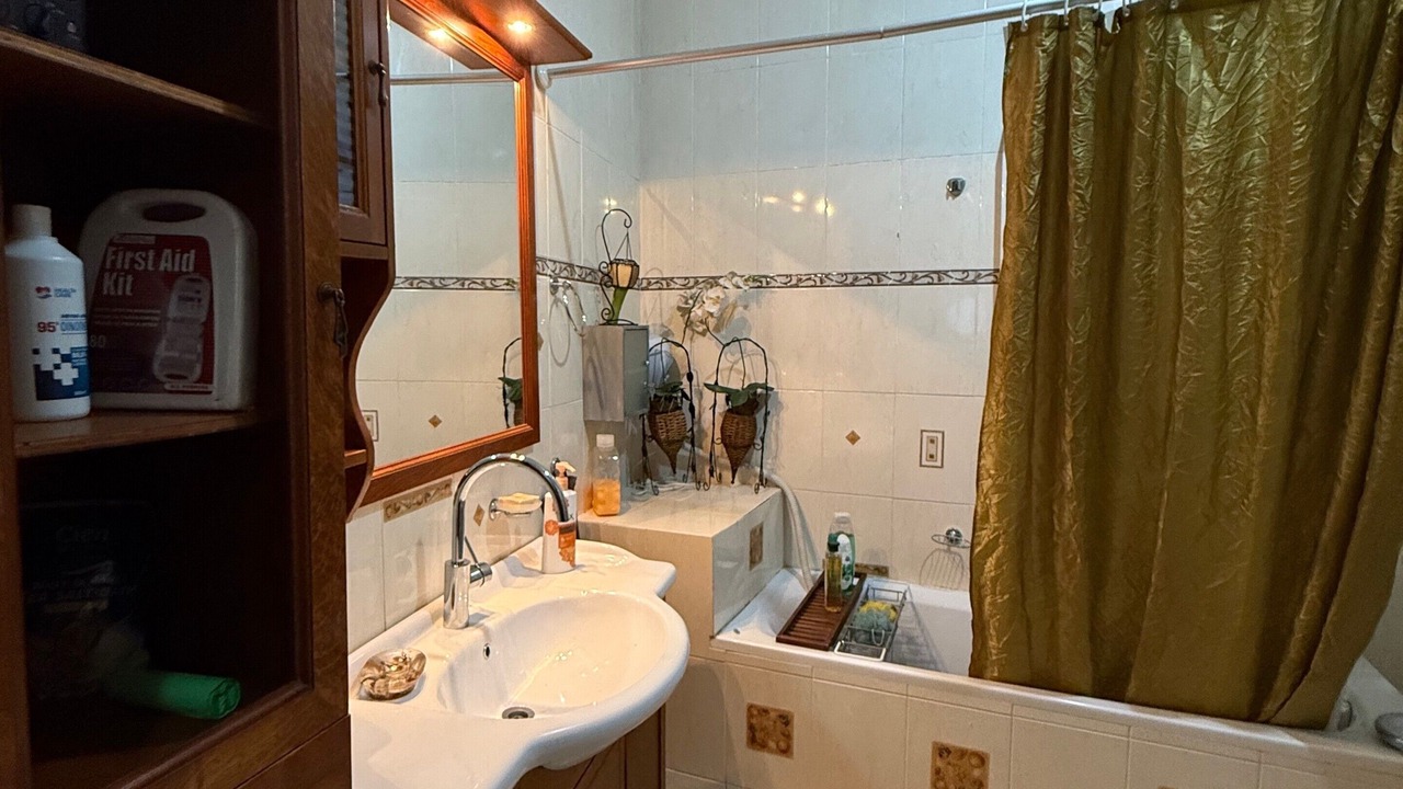 Photo of Bathroom in Krouson