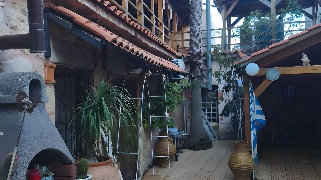 Photo of Outdoor in Krouson