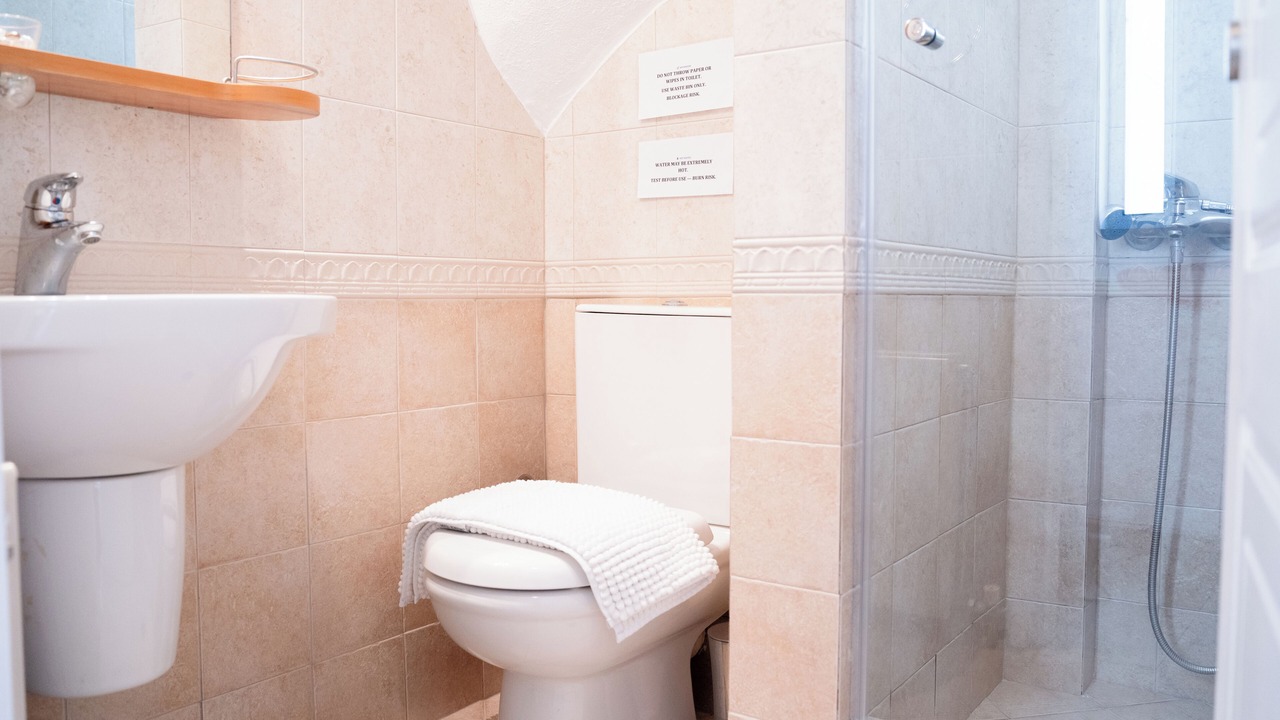 Photo of Bathroom in Ampelokipoi