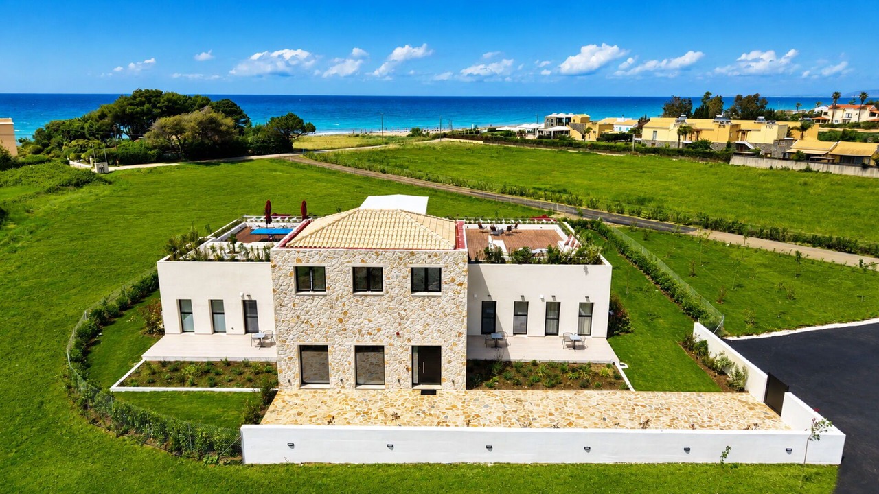 Photo of Outdoor in Almiros Beach