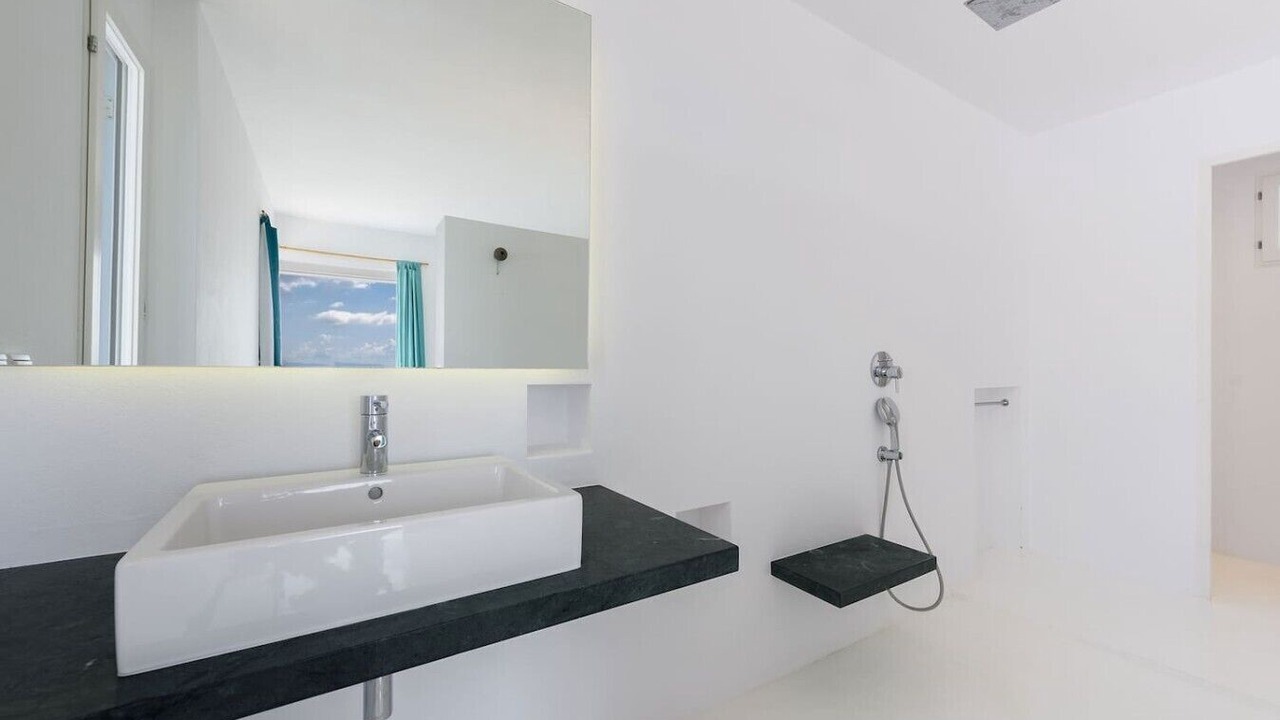 Photo of Bathroom in Paros
