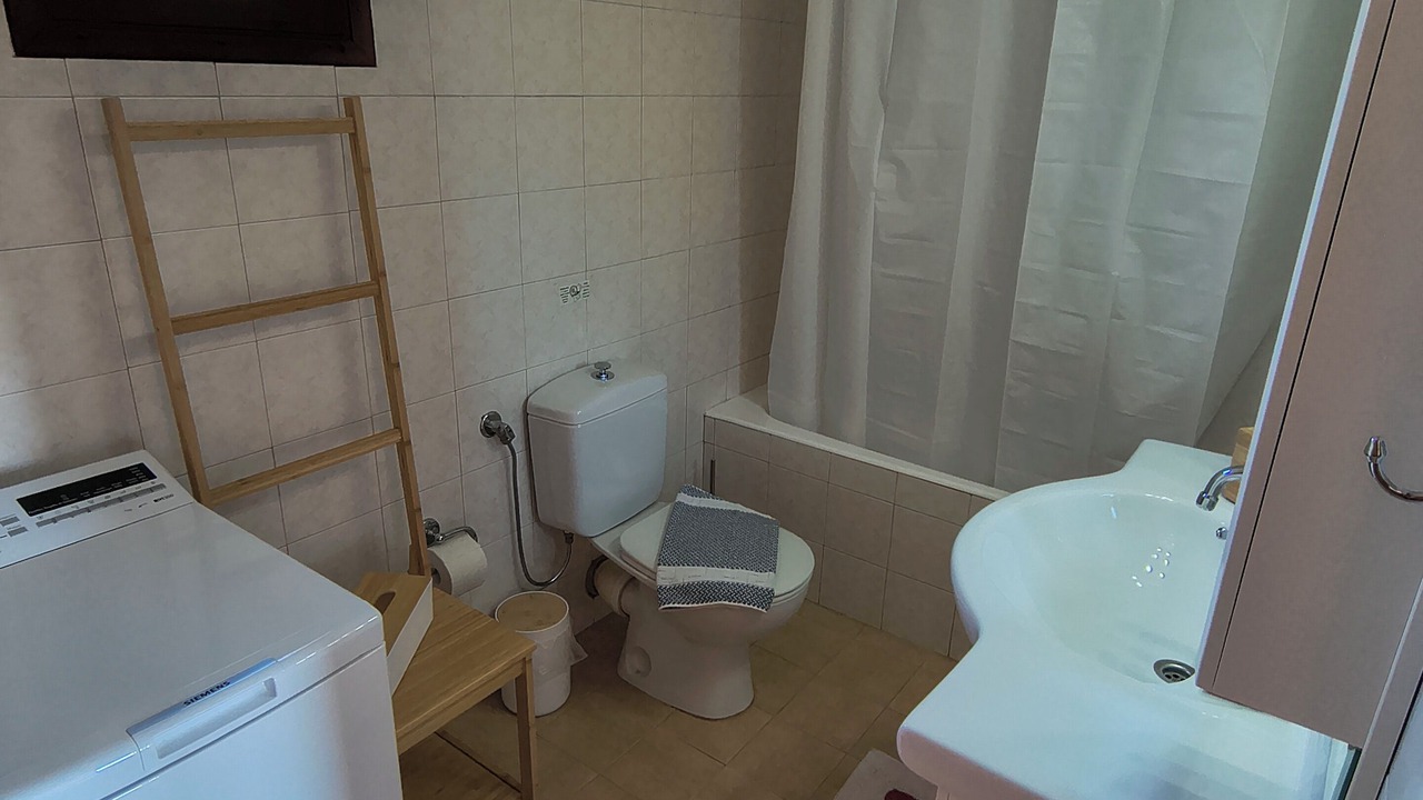 Photo of Bathroom in Kounelion