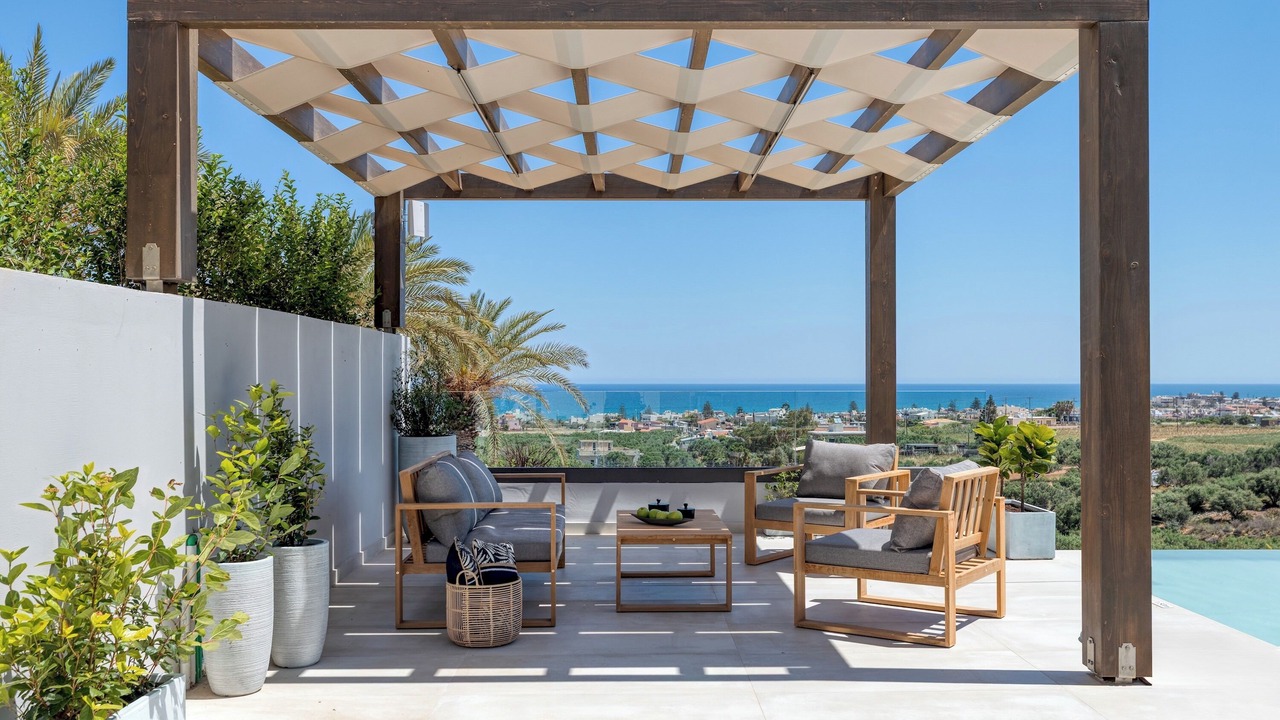 Photo of Patio Balcony in Vathianos Kampos