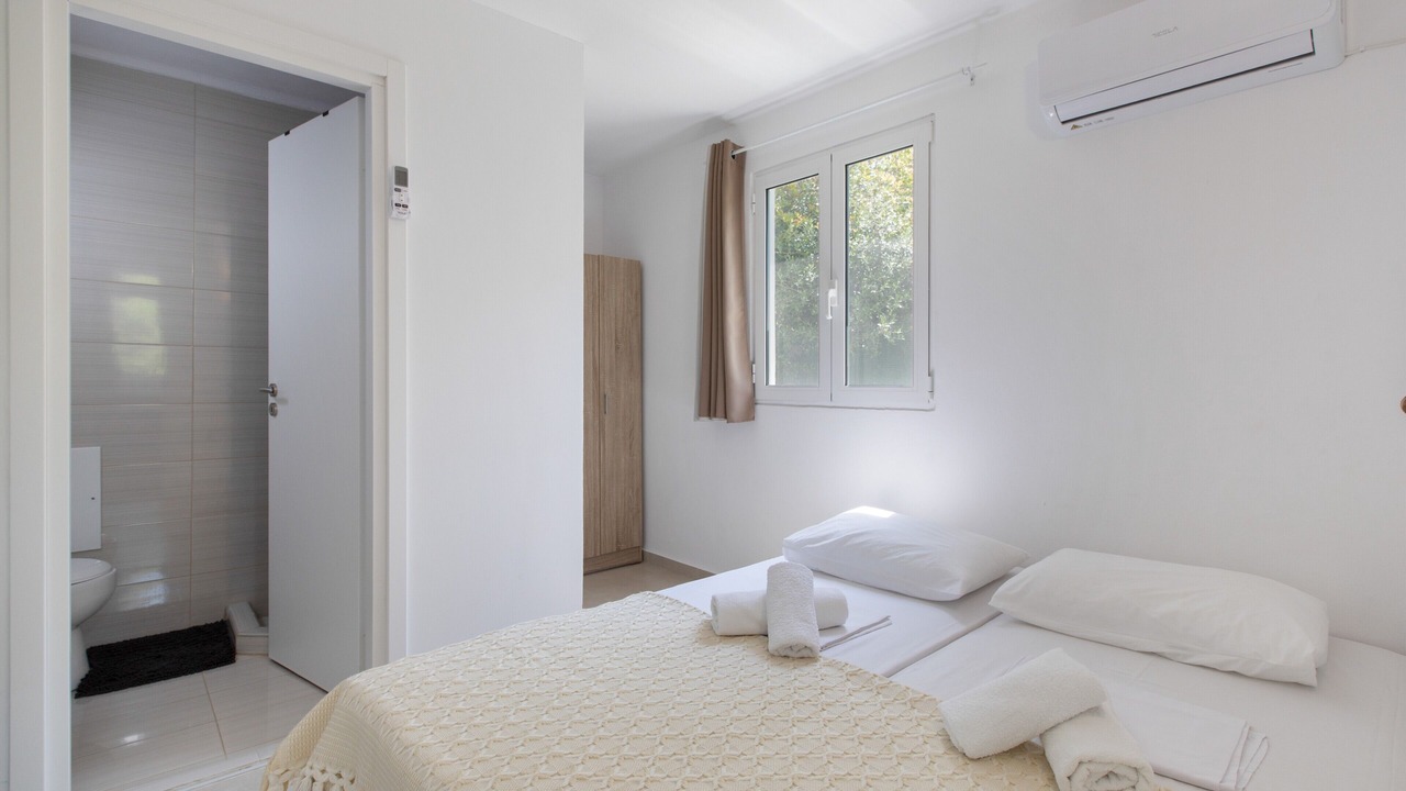 Photo of Bedroom in Adelianos Kampos