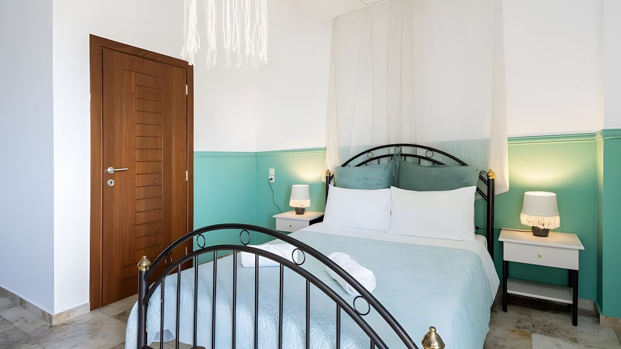 Photo of Bedroom in Goudhouros