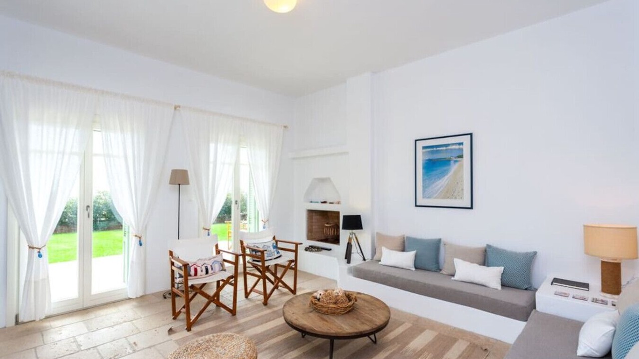 Photo of Livingroom in Ios Town
