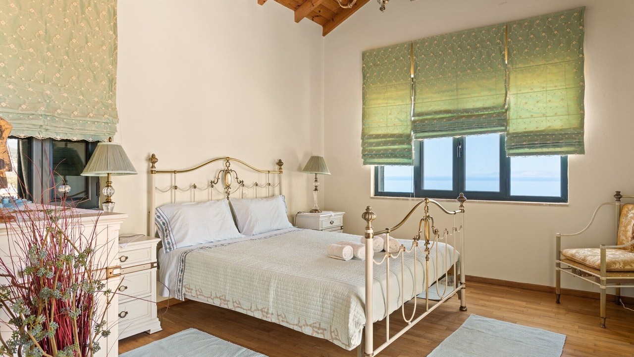 Photo of Bedroom in Lefktron