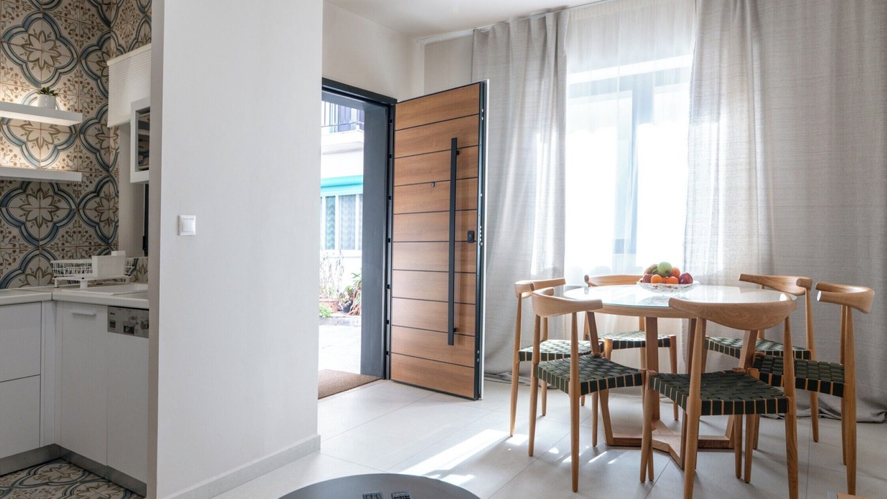 Photo of Livingroom in Old Quarter